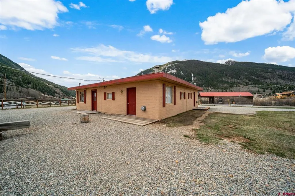 664 Greene Silverton, CO 81433