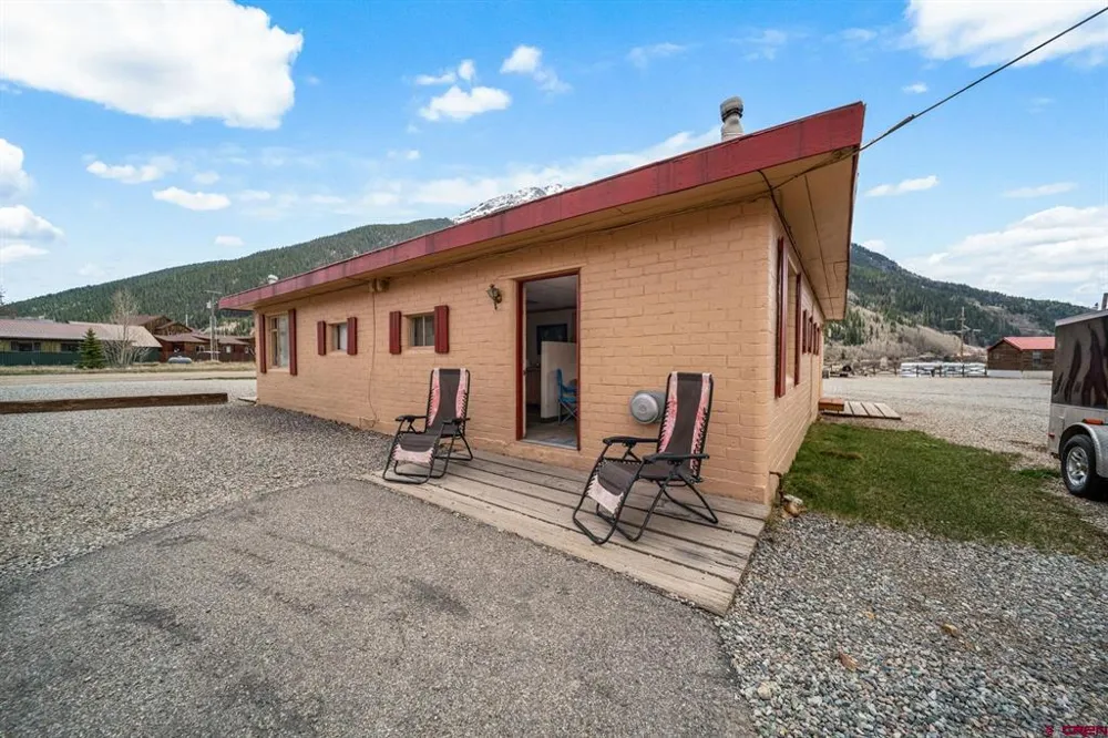 664 Greene Silverton, CO 81433