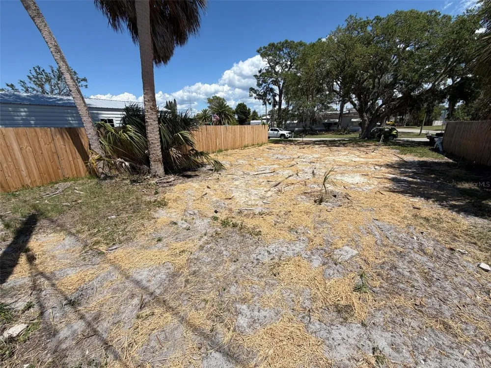 6825 GARDEN DRIVE New Port Richey, FL 34652