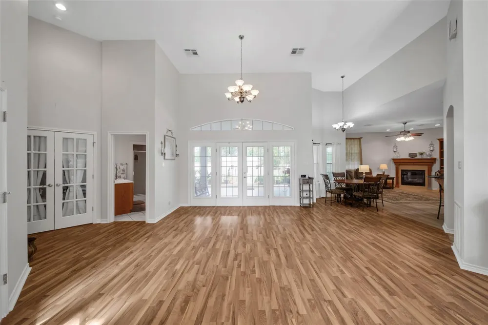 128 Duke Road Bedias, TX 77831
