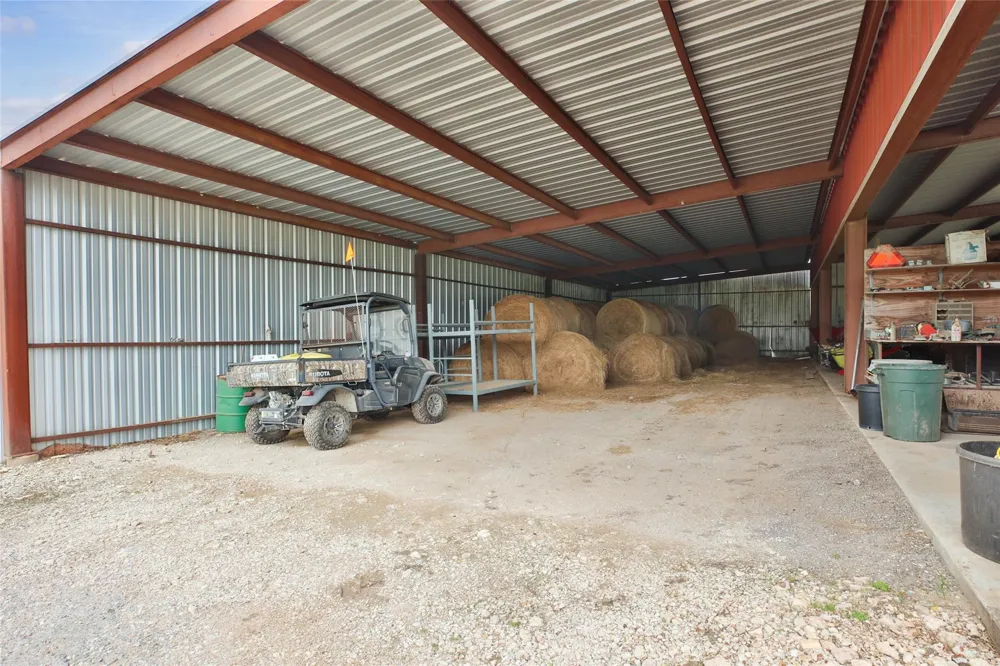 128 Duke Road Bedias, TX 77831