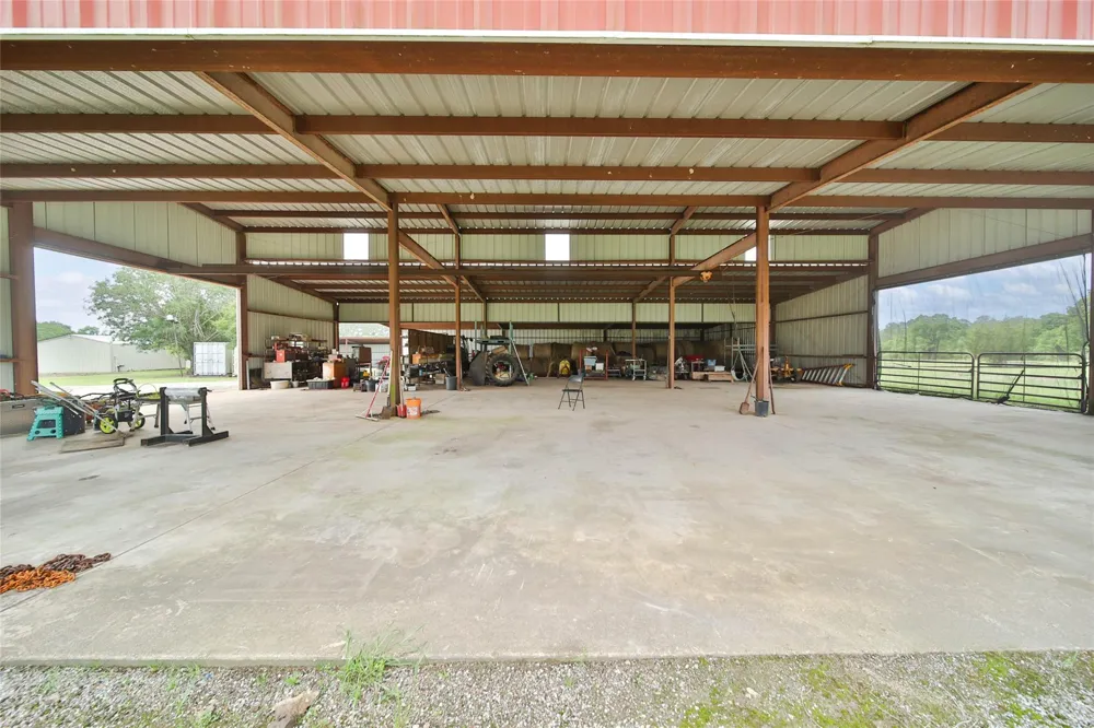 128 Duke Road Bedias, TX 77831