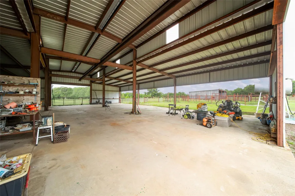 128 Duke Road Bedias, TX 77831