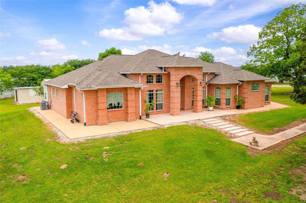 128 Duke Road Bedias, TX 77831