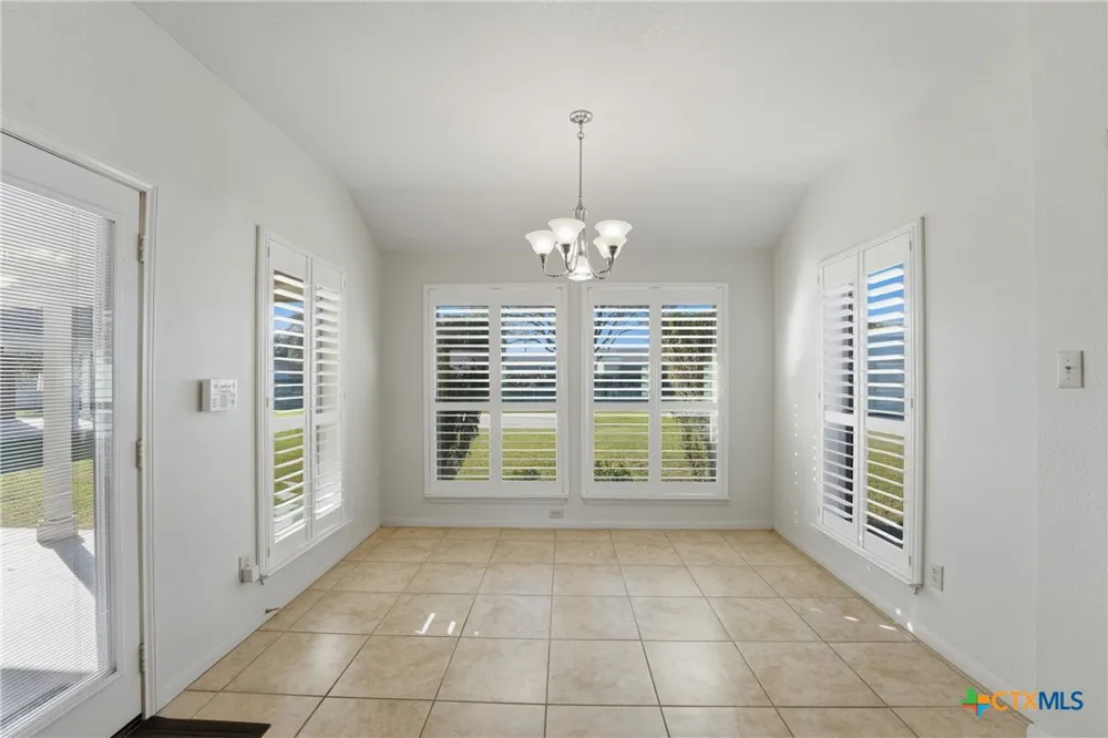 714 Louisiana Avenue Shiner, TX 77984