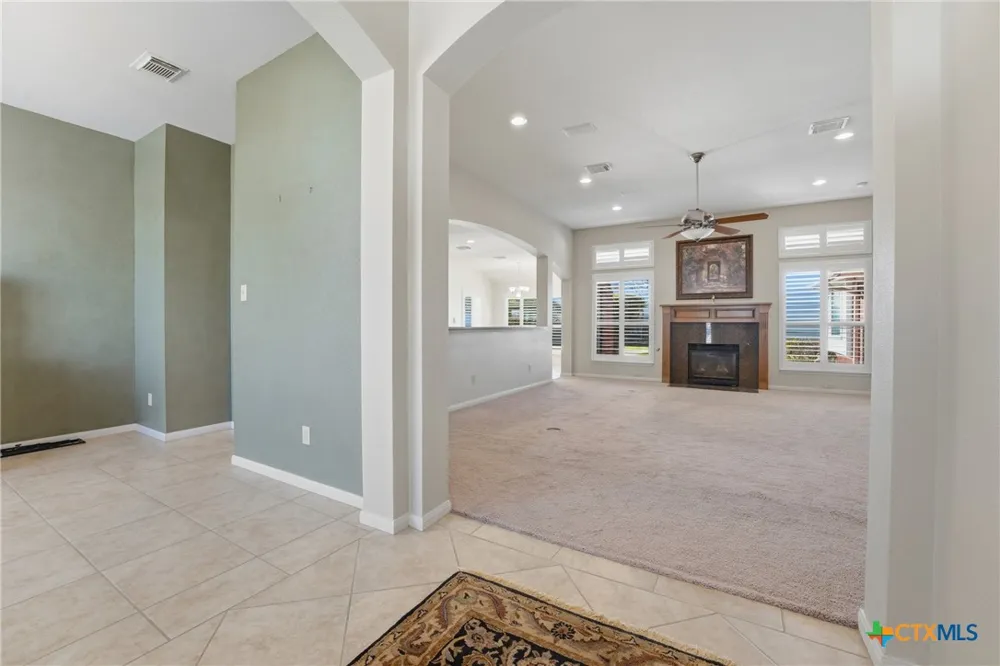 714 Louisiana Avenue Shiner, TX 77984
