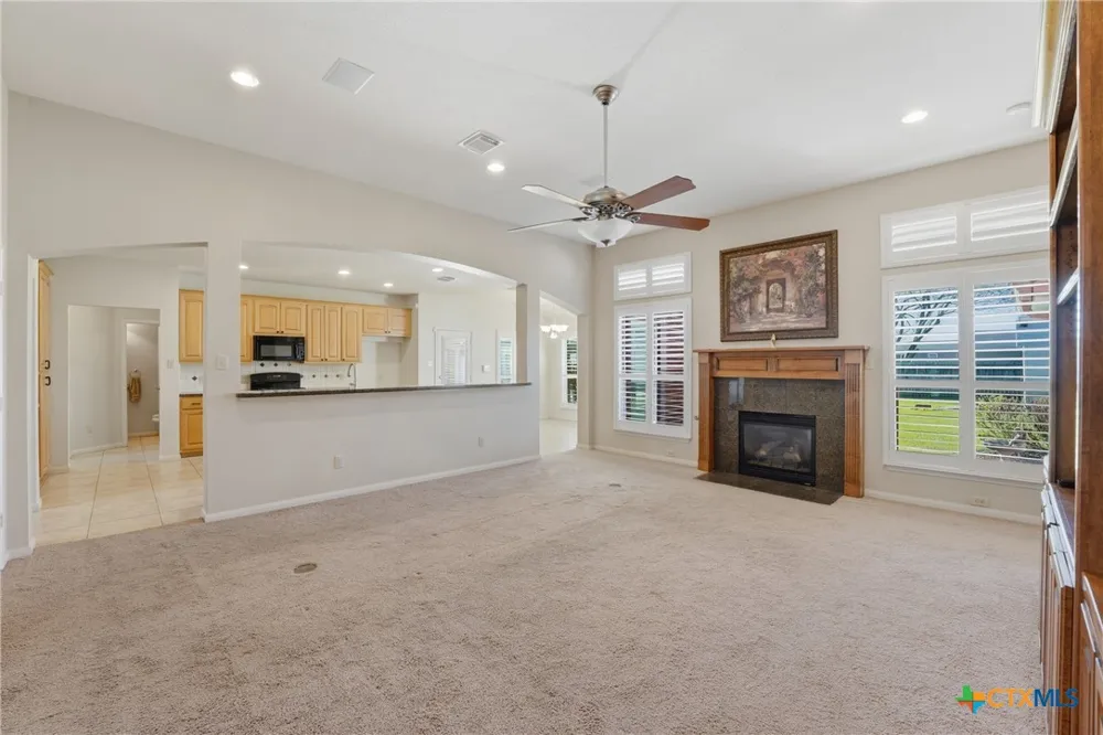 714 Louisiana Avenue Shiner, TX 77984