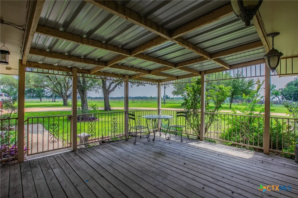 3053 Hobby Creek Road Burlington, TX 76519