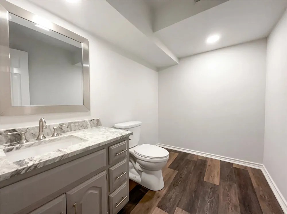 13216 Hillcrest Road Dallas, TX 75240