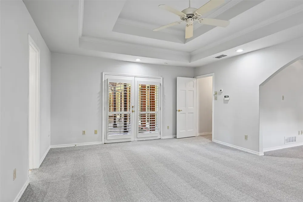 13216 Hillcrest Road Dallas, TX 75240