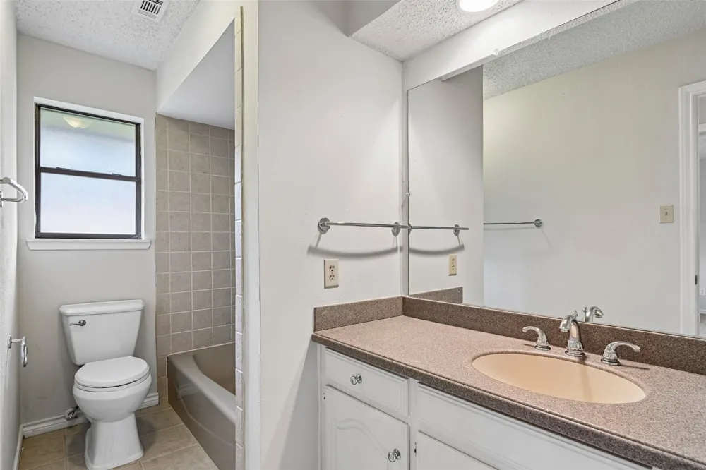 13216 Hillcrest Road Dallas, TX 75240