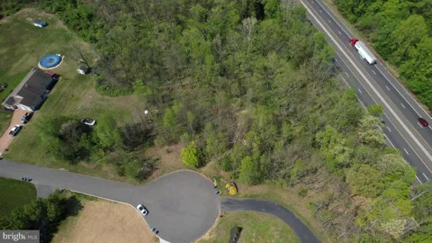 146 WINDING WAY