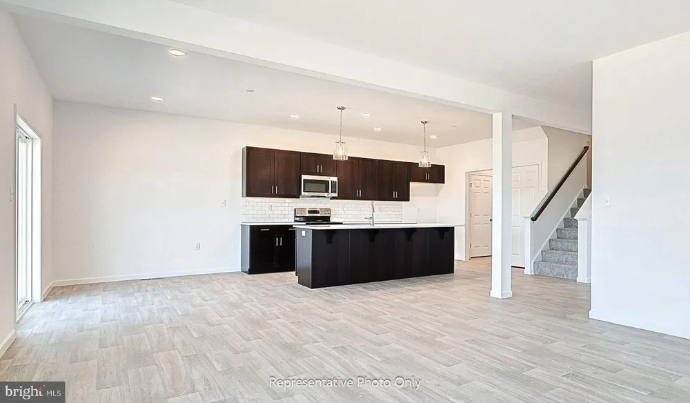 7833 OAK BROOK DRIVE Harrisburg, PA 17112