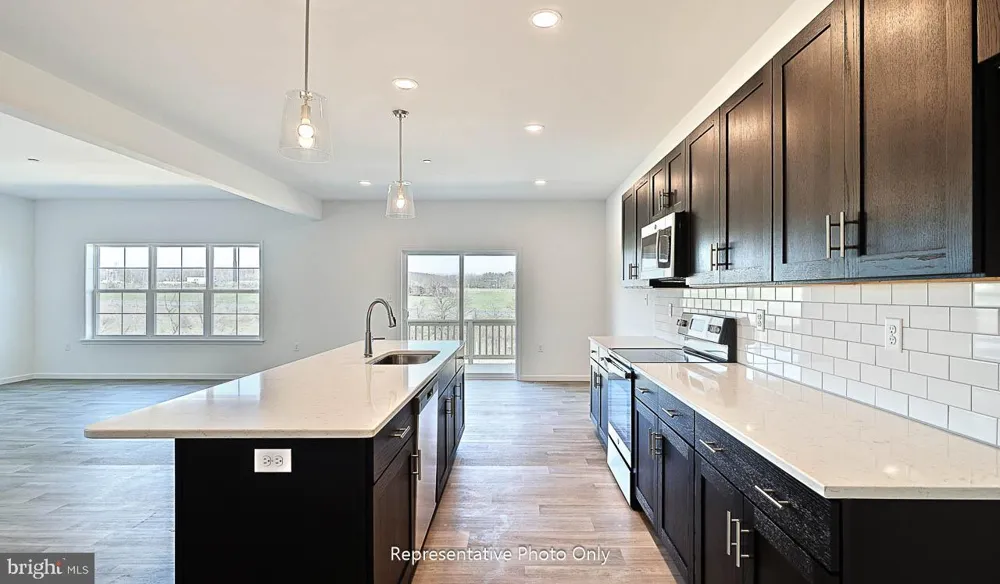 7833 OAK BROOK DRIVE Harrisburg, PA 17112