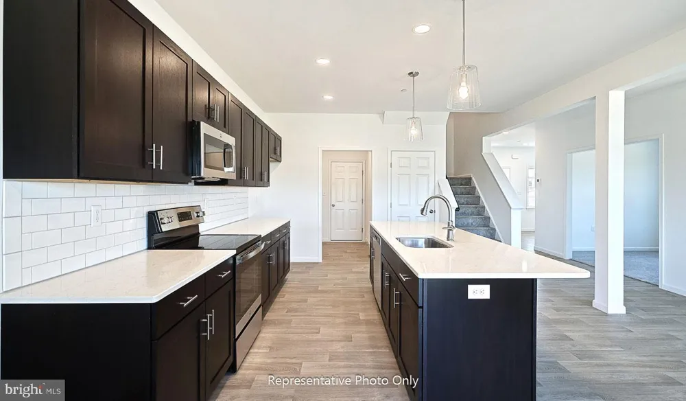7833 OAK BROOK DRIVE Harrisburg, PA 17112