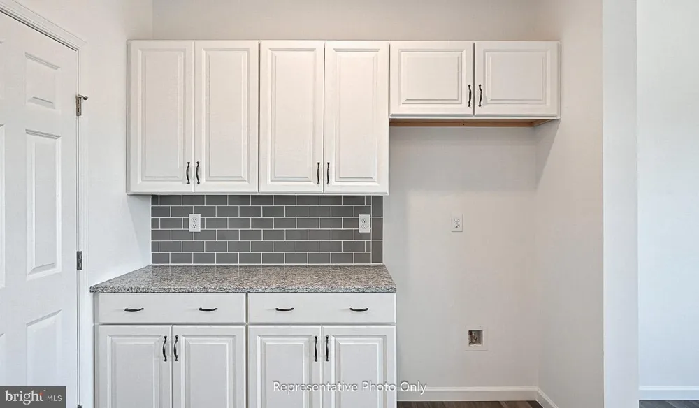 7829 OAK BROOK DRIVE Harrisburg, PA 17112