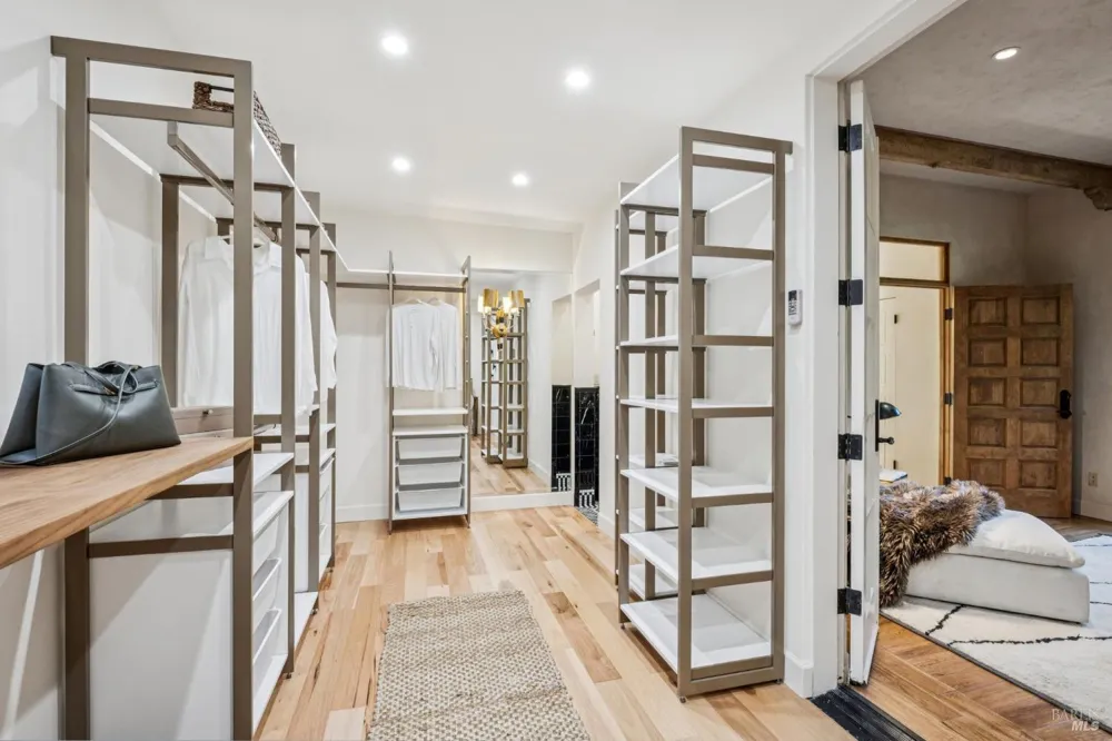 13230 Arnold Drive Glen Ellen, CA 95442