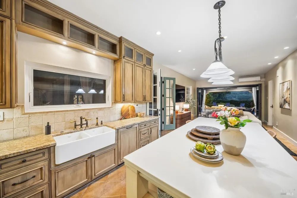 13230 Arnold Drive Glen Ellen, CA 95442