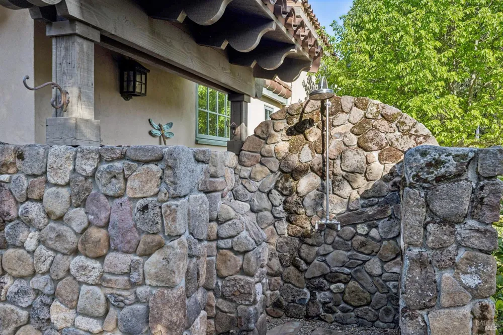 13230 Arnold Drive Glen Ellen, CA 95442