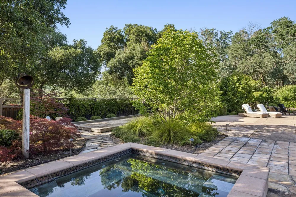 13230 Arnold Drive Glen Ellen, CA 95442