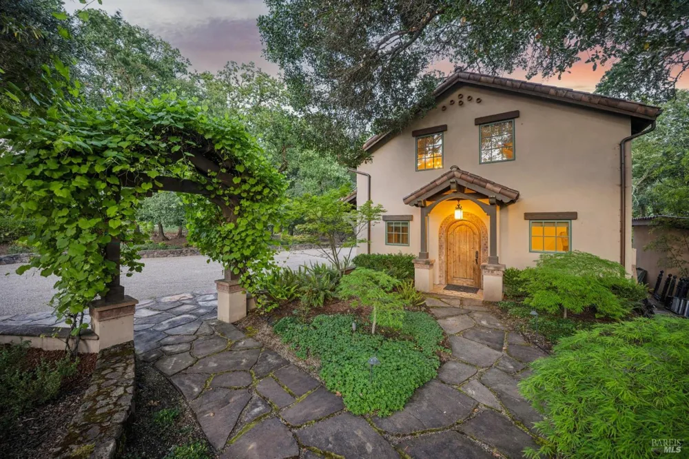 13230 Arnold Drive Glen Ellen, CA 95442