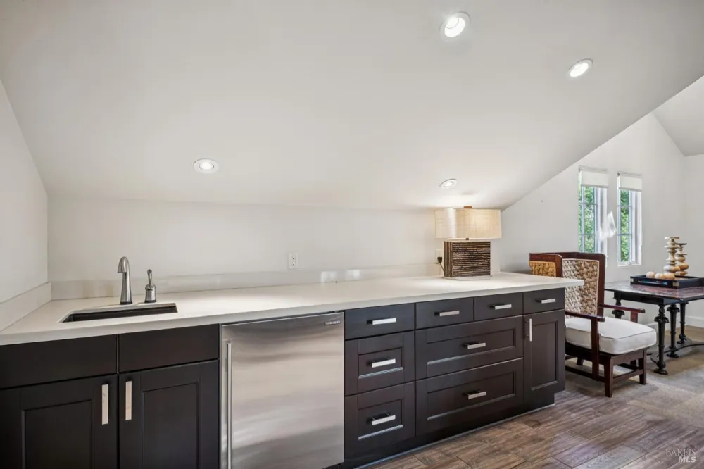 13230 Arnold Drive Glen Ellen, CA 95442