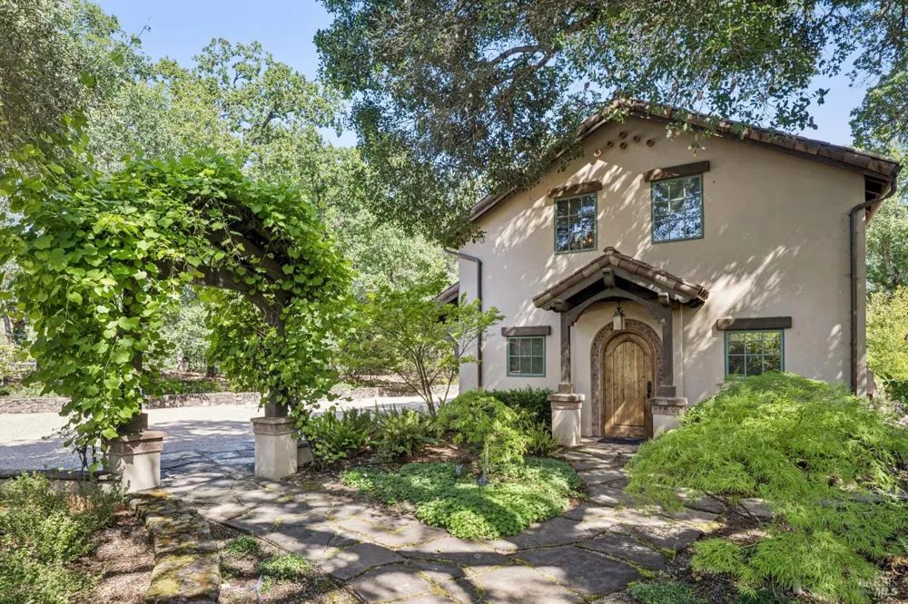 13230 Arnold Drive Glen Ellen, CA 95442