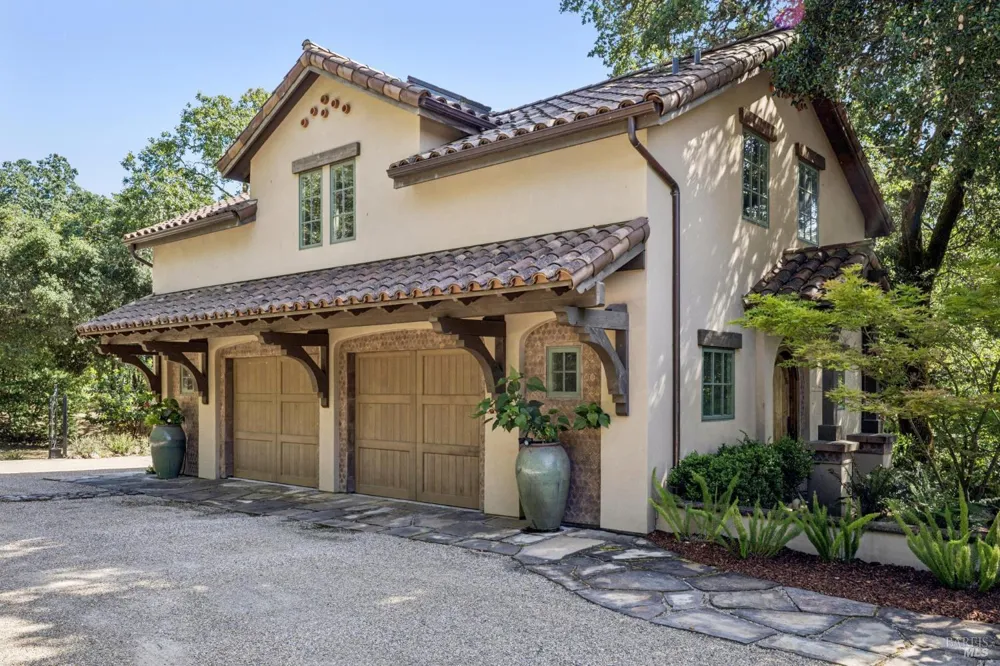 13230 Arnold Drive Glen Ellen, CA 95442