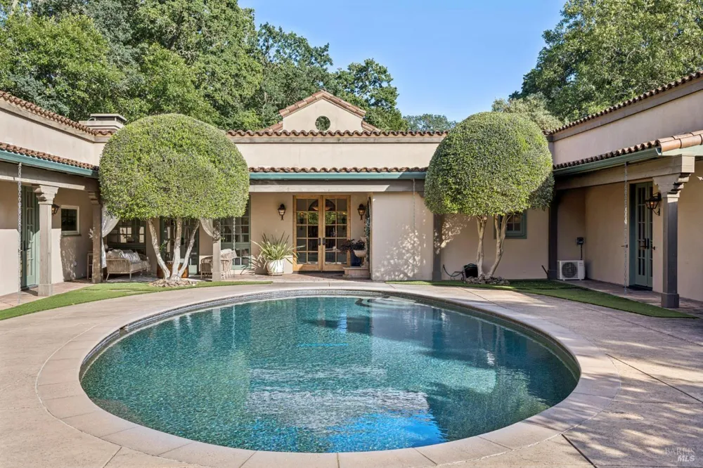 13230 Arnold Drive Glen Ellen, CA 95442