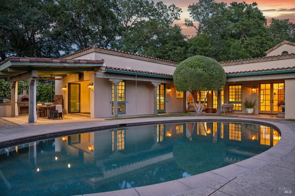 13230 Arnold Drive Glen Ellen, CA 95442