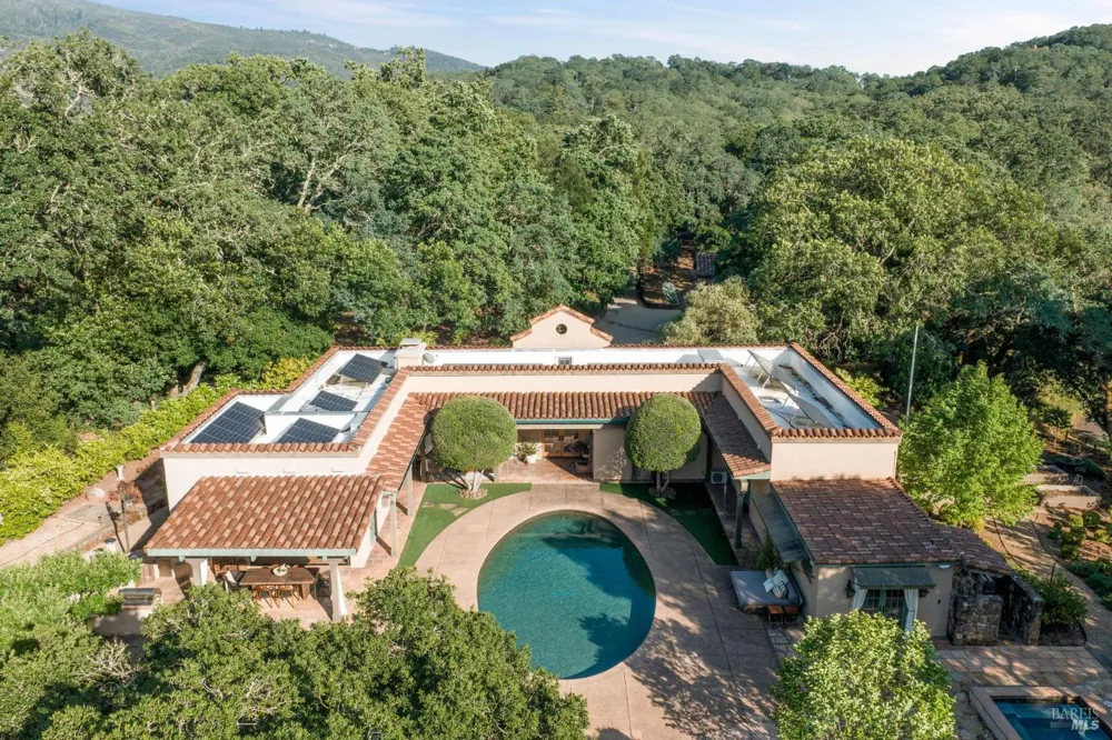 13230 Arnold Drive Glen Ellen, CA 95442