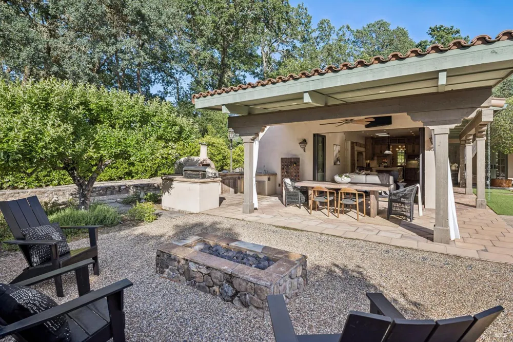 13230 Arnold Drive Glen Ellen, CA 95442