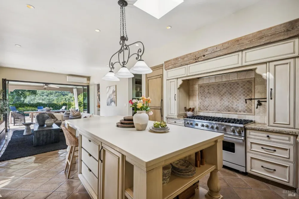 13230 Arnold Drive Glen Ellen, CA 95442