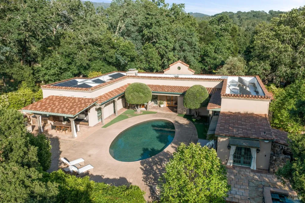 13230 Arnold Drive Glen Ellen, CA 95442