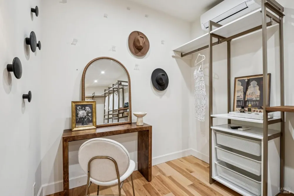 13230 Arnold Drive Glen Ellen, CA 95442