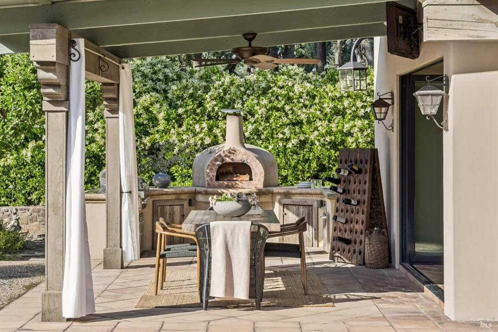 13230 Arnold Drive Glen Ellen, CA 95442