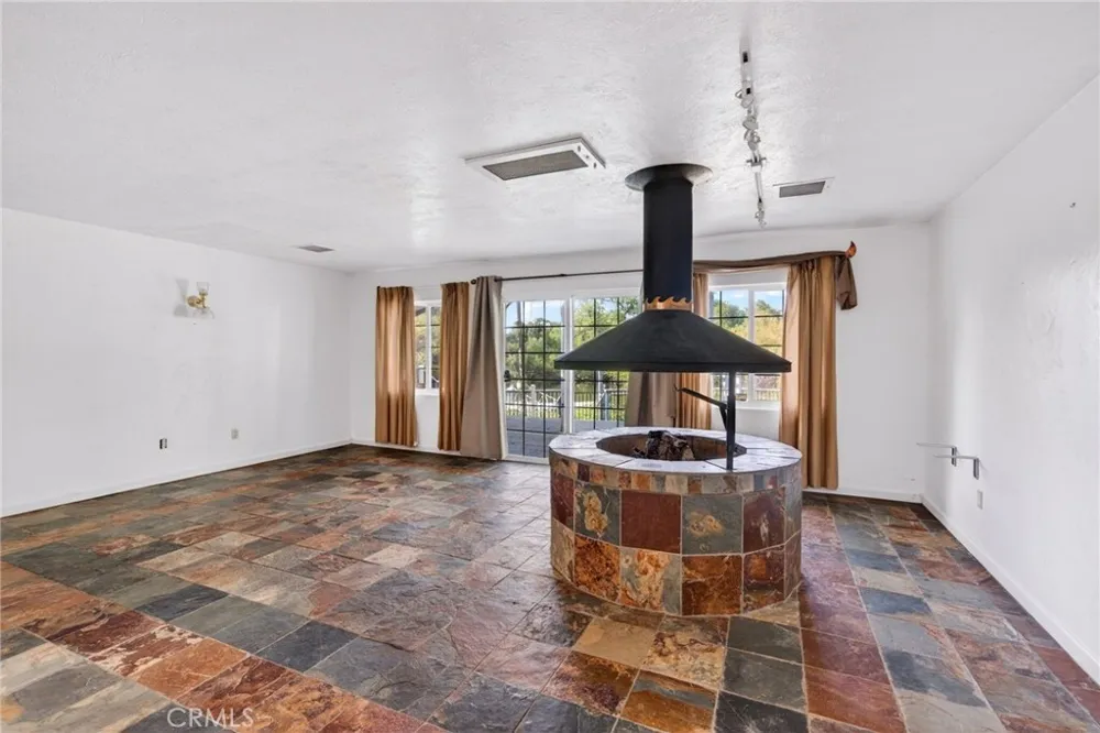 7365 Old Highway 53 Clearlake, CA 95422