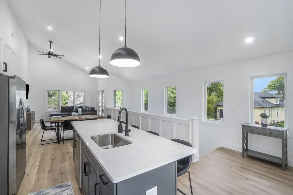 3220 Lakeshore Drive Muskegon, MI 49441