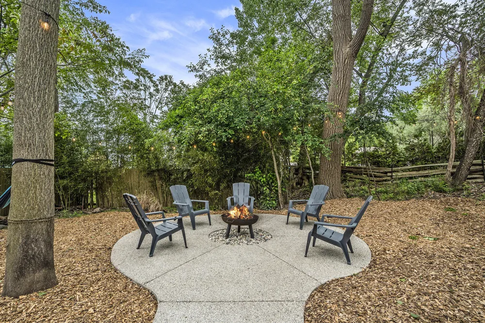 3220 Lakeshore Drive Muskegon, MI 49441