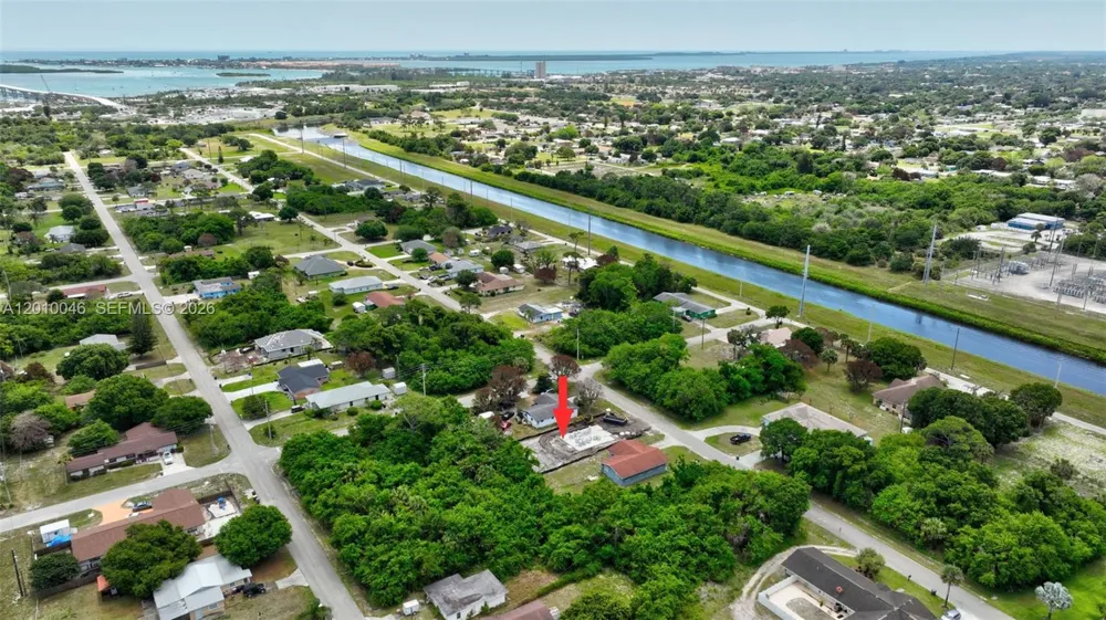 2104 Barcelona Ave Fort Pierce, FL 34946