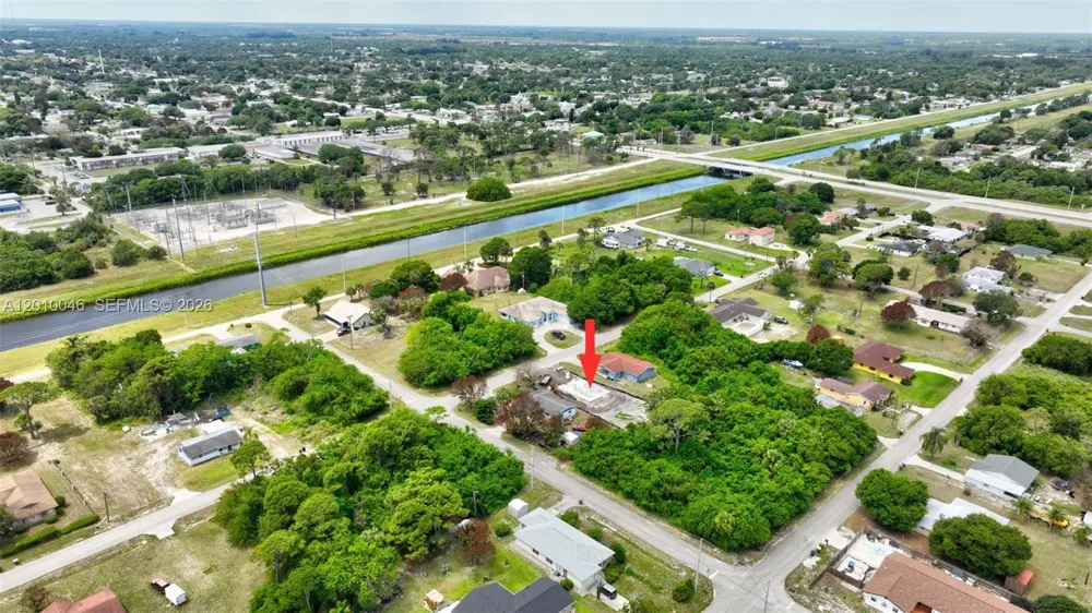 2104 Barcelona Ave Fort Pierce, FL 34946