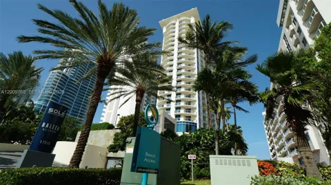 17315 Collins Ave #702