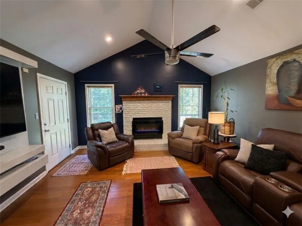4086 Rex Road Rex, GA 30273