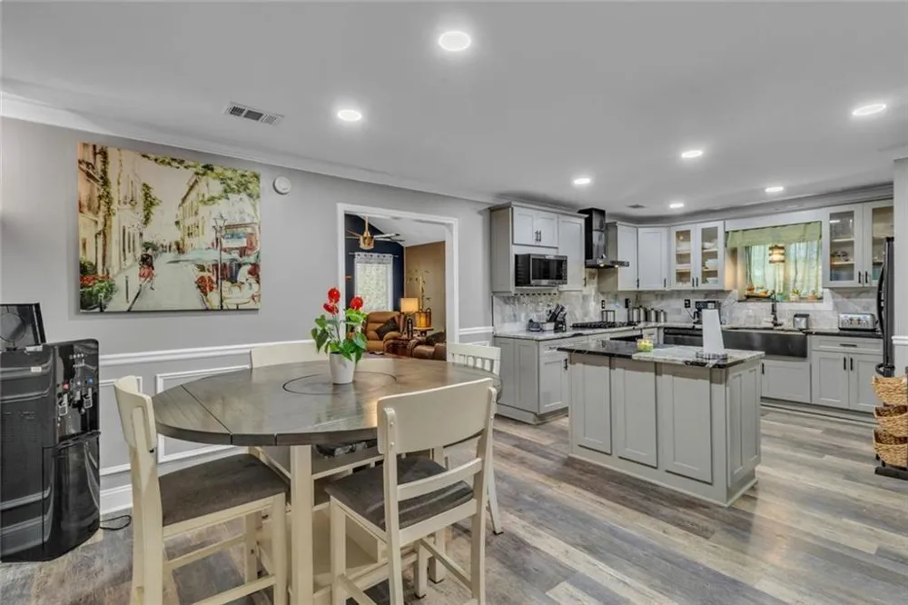 4086 Rex Road Rex, GA 30273