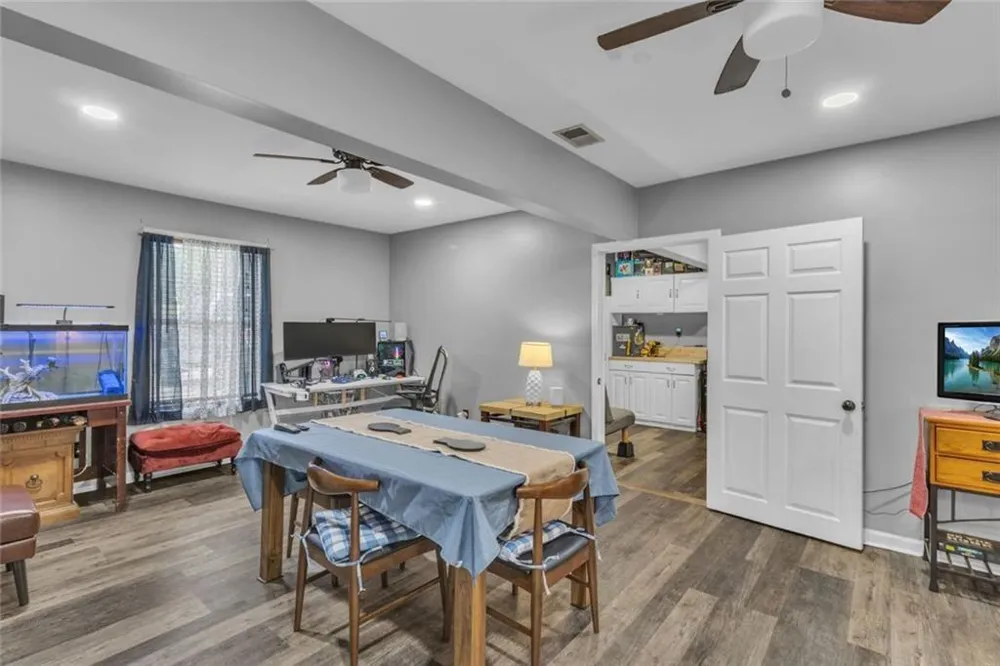 4086 Rex Road Rex, GA 30273