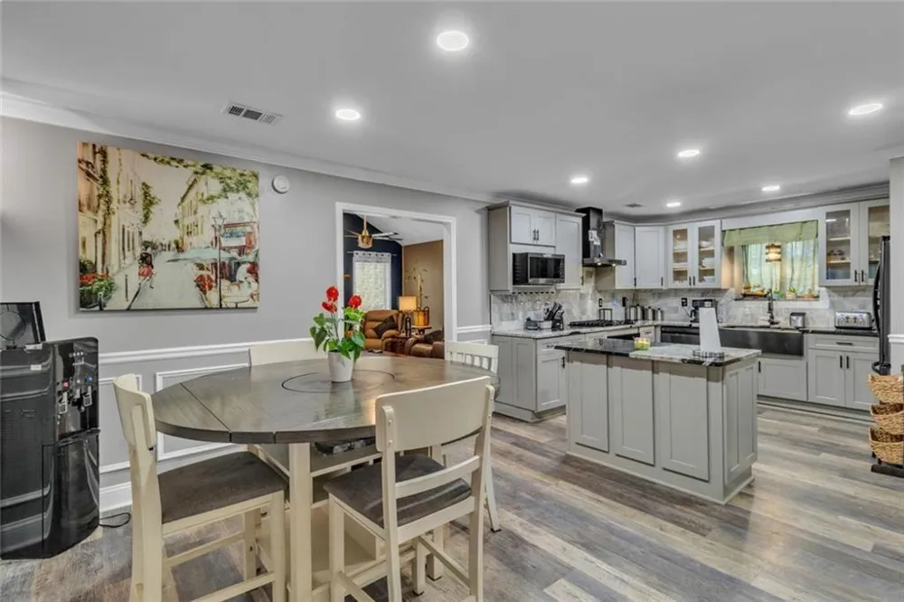4086 Rex Road Rex, GA 30273