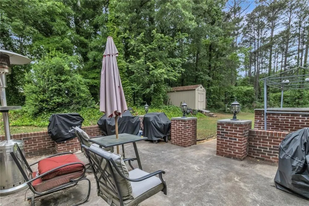 4086 Rex Road Rex, GA 30273