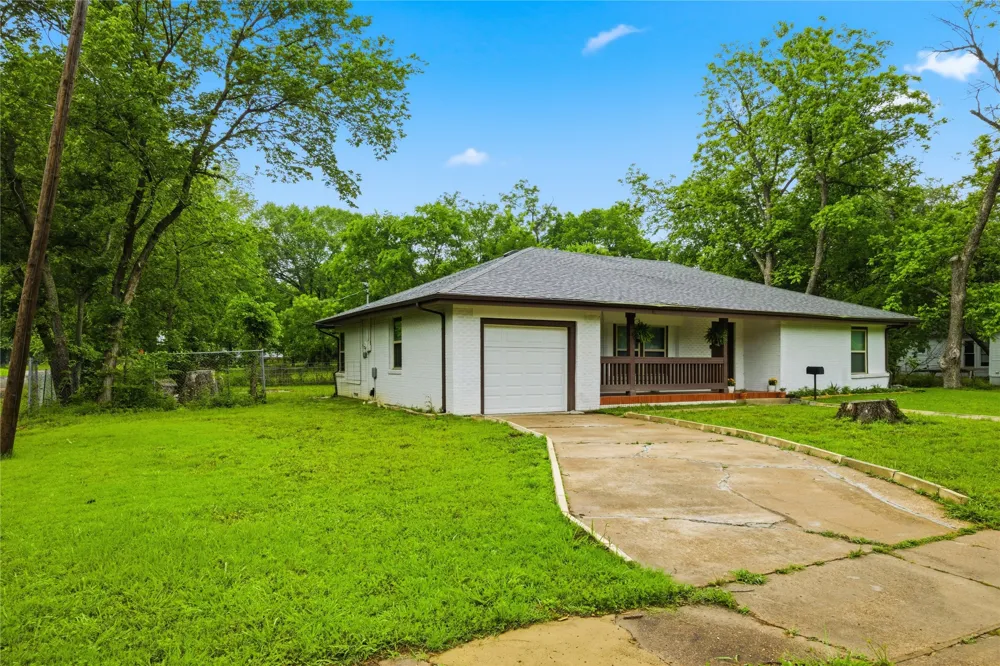 448 W Waco Avenue Cooper, TX 75432