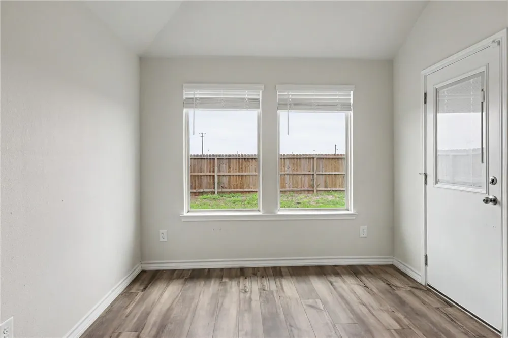 138 Donegal Street Sinton, TX 78387