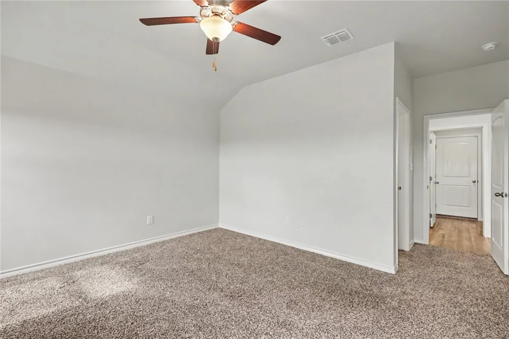 138 Donegal Street Sinton, TX 78387